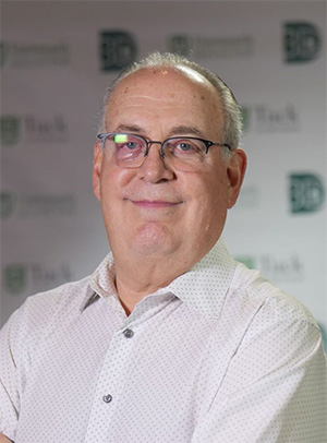 Aaron Kaplan headshot