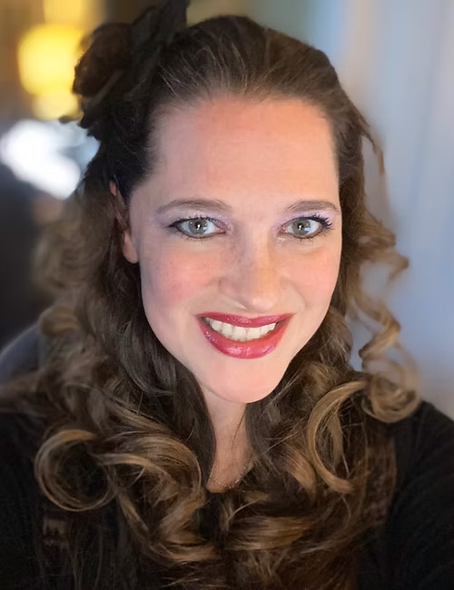 Beth Culver headshot